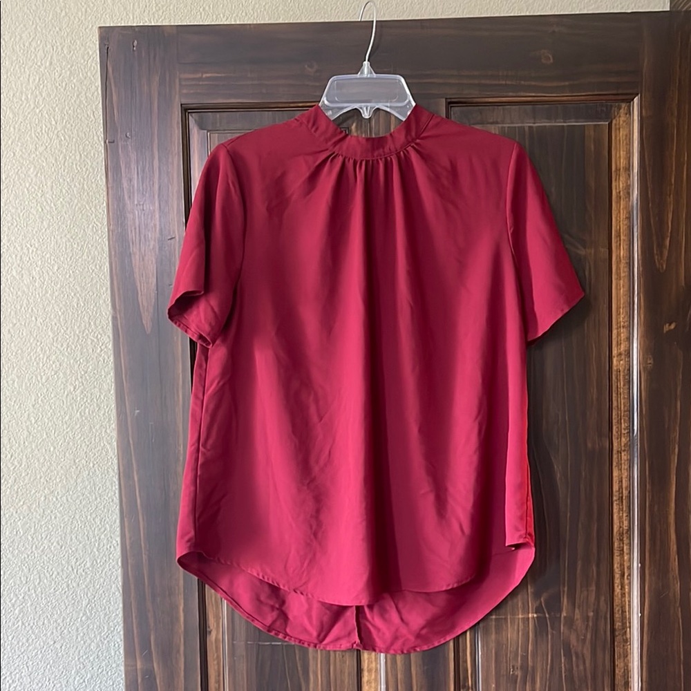 Elegant Sienna Sky Red Women's Top Size Large